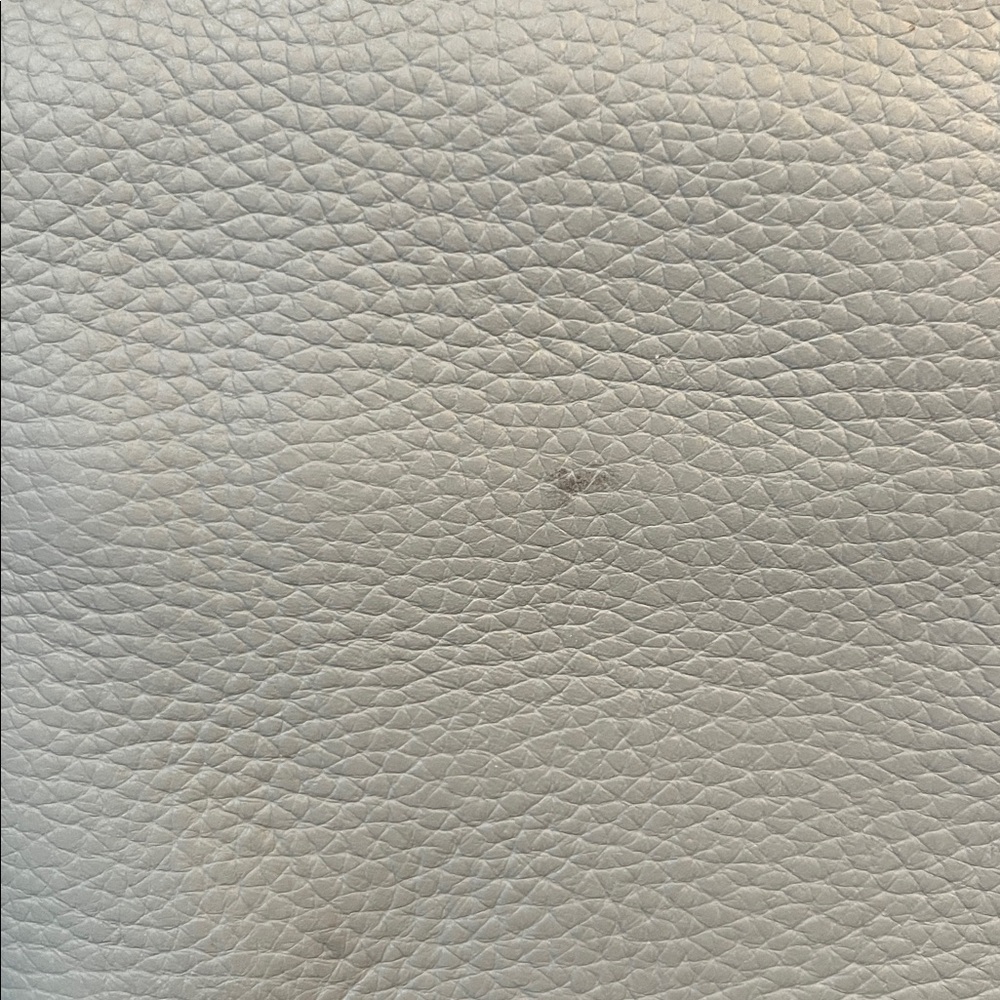Dooney and Bourke Handbag - Picture 3 of 6